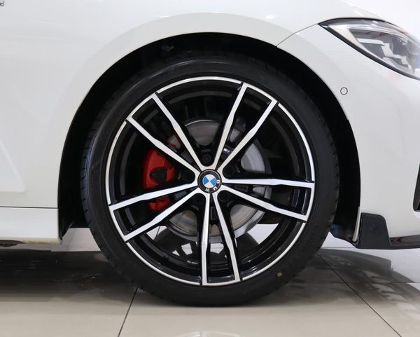 2020-BMW-3-Series-320i-M-Sport image:13