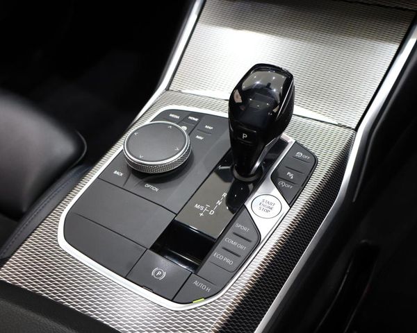 2020-BMW-3-Series-320i-M-Sport image:15