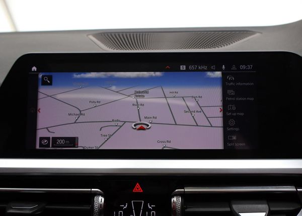 2020-BMW-3-Series-320i-M-Sport image:16