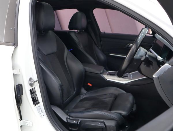 2020-BMW-3-Series-320i-M-Sport image:17