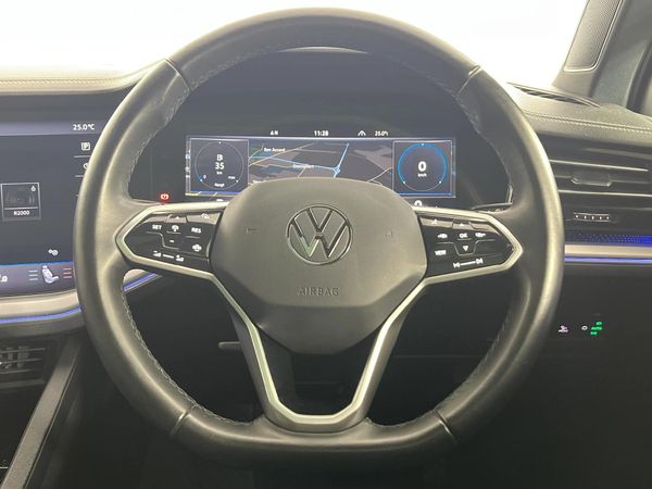 2021-Volkswagen-Touareg-30-TDI-V6-Executive image:12