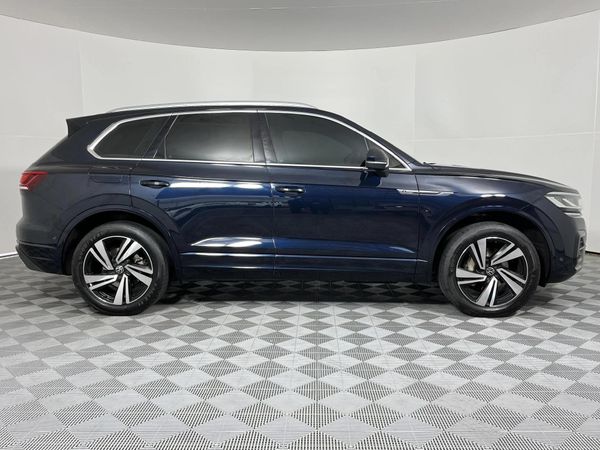 2021-Volkswagen-Touareg-30-TDI-V6-Executive image:17