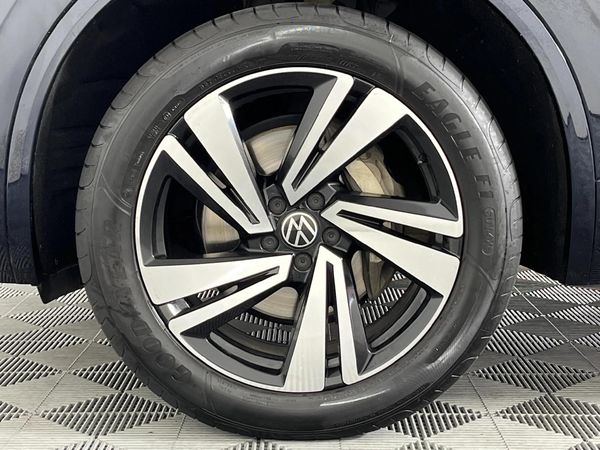 2021-Volkswagen-Touareg-30-TDI-V6-Executive image:4