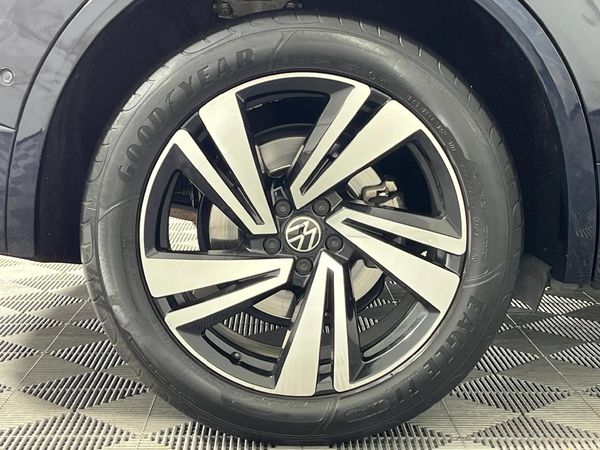 2021-Volkswagen-Touareg-30-TDI-V6-Executive image:7