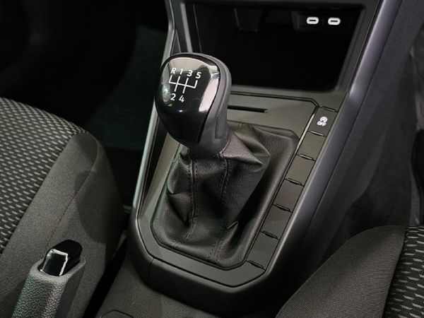 2026-Volkswagen-Polo-10-TSI image:27