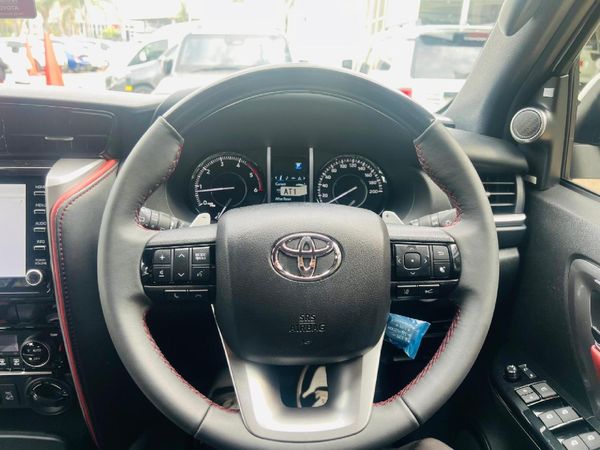 2026-Toyota-Fortuner-28-GD-6-4x4-VX-Auto image:5