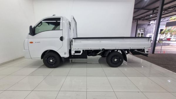 2025-Hyundai-H100-Bakkie-26D-Dropside image:16