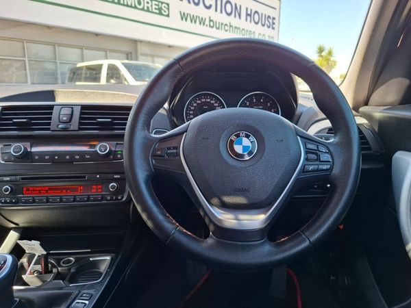 2011-BMW-1-Series-118i-5-dr image:23