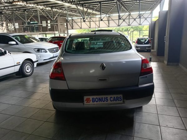 2006-Renault-Megane-II-16-Sedan-Expression-Auto image:2