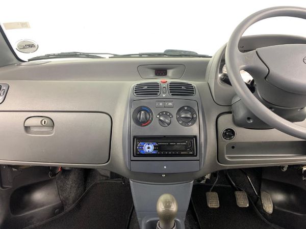 2013-TATA-Indica-14-LE image:8
