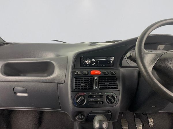 2005-Fiat-Palio-12-Go-3-dr image:11