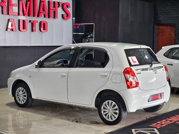 2016-Toyota-Etios-15-XS-5-dr image:2