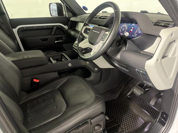 2021-Land-Rover-Defender-110-D240-S-177kW image:9