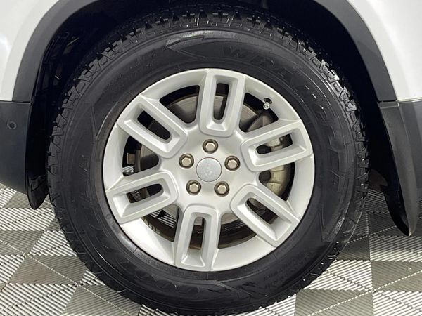 2021-Land-Rover-Defender-110-D240-S-177kW image:4