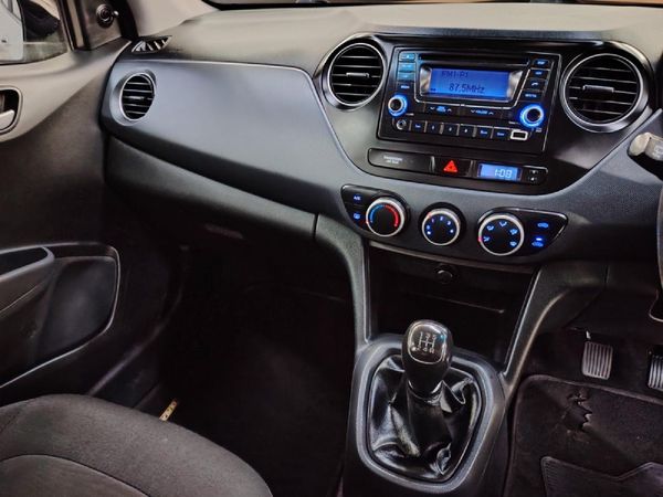 2019-Hyundai-Grand-i10-10-Motion image:9