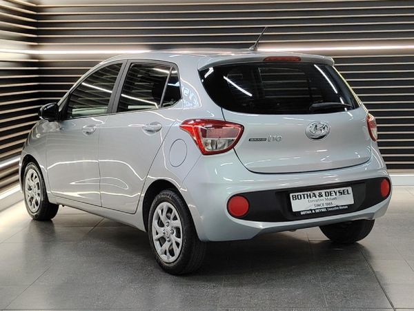 2019-Hyundai-Grand-i10-10-Motion image:2