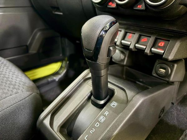 2026-Suzuki-Jimny-15-GLX-AllGrip-5-Door-Auto image:3