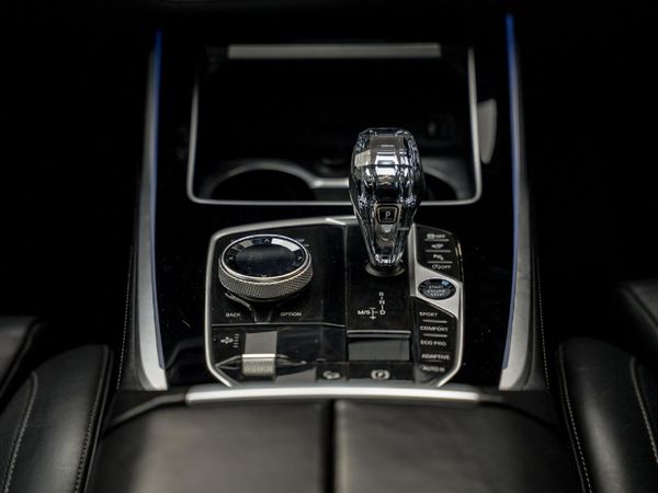 2021-BMW-X7-xDrive30d-M-Sport image:15