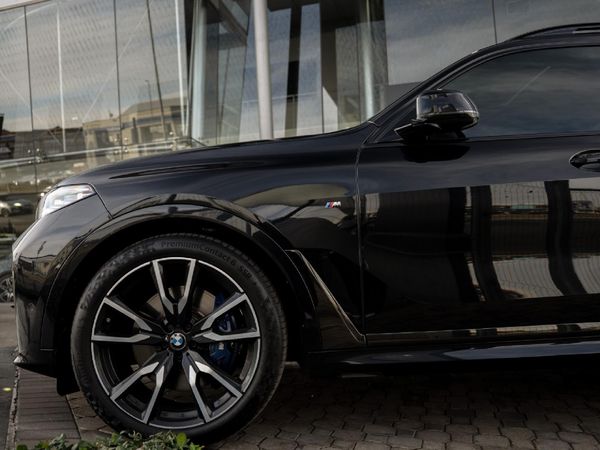 2021-BMW-X7-xDrive30d-M-Sport image:3