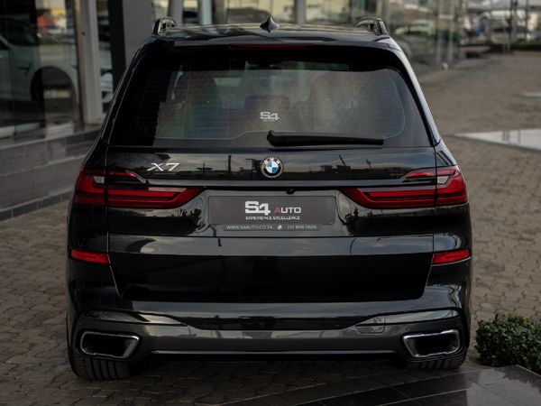 2021-BMW-X7-xDrive30d-M-Sport image:6