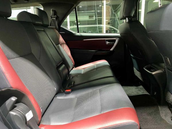 2024-Toyota-Fortuner-28-GD-6-VX-Auto-mHev image:9