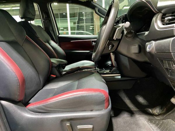 2024-Toyota-Fortuner-28-GD-6-VX-Auto-mHev image:11
