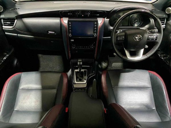2024-Toyota-Fortuner-28-GD-6-VX-Auto-mHev image:13