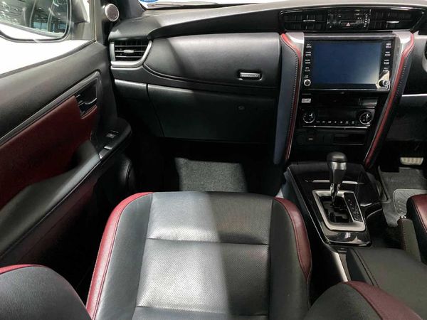 2024-Toyota-Fortuner-28-GD-6-VX-Auto-mHev image:14