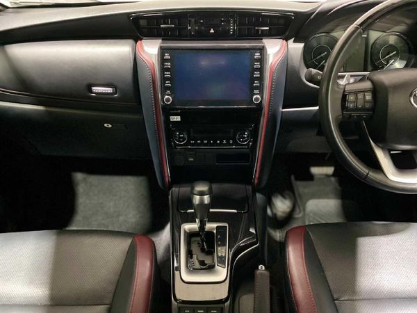 2024-Toyota-Fortuner-28-GD-6-VX-Auto-mHev image:15