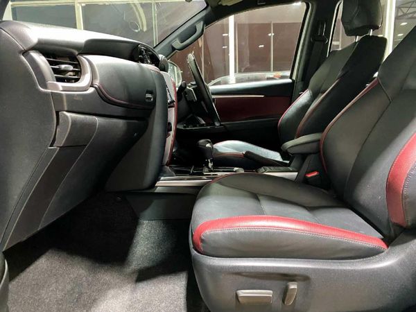2024-Toyota-Fortuner-28-GD-6-VX-Auto-mHev image:7