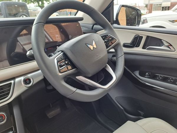 2026-Mahindra-XUV-700-20-AX7L-Auto-7-Seat image:17