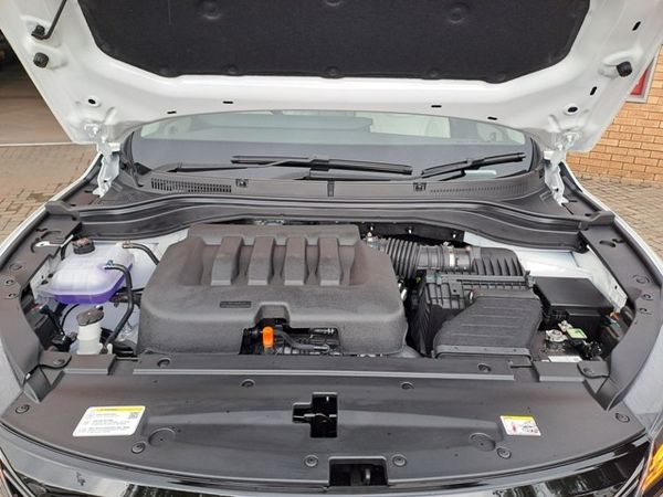 2026-Mahindra-XUV-700-20-AX7L-Auto-7-Seat image:20
