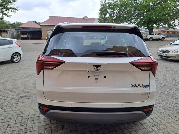 2026-Mahindra-XUV-700-20-AX7L-Auto-7-Seat image:3