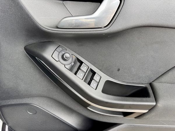2021-Ford-Fiesta-10-EcoBoost-Titanium-Auto-5-dr image:15