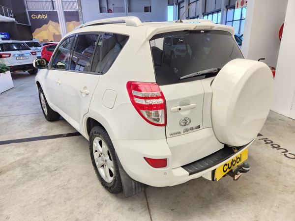 2013-Toyota-RAV4-20-VX-Auto image:3