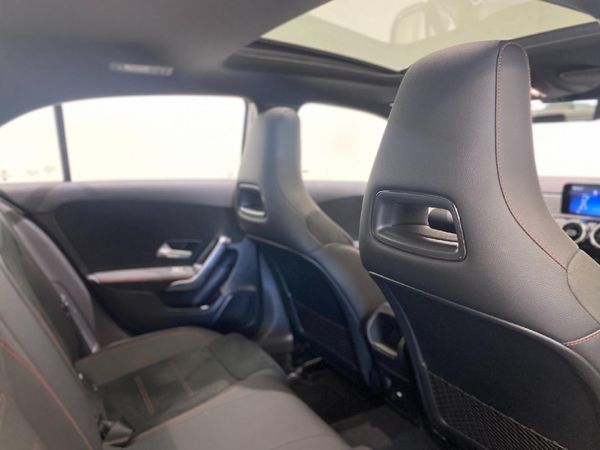2025-Mercedes-Benz-A-Class-A-200-Auto image:17