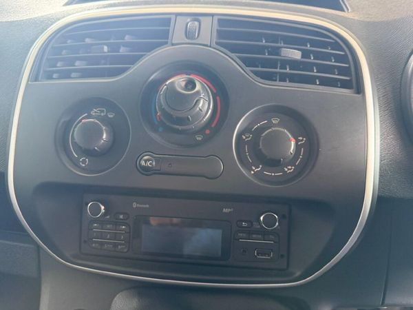 2020-Renault-Kangoo-16i-Express-Panel-Van image:8