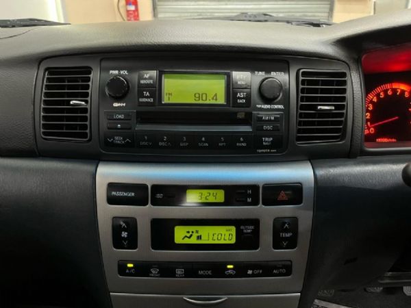 2006-Toyota-RunX-160i-RX image:13