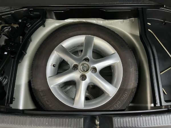 2006-Toyota-RunX-160i-RX image:6