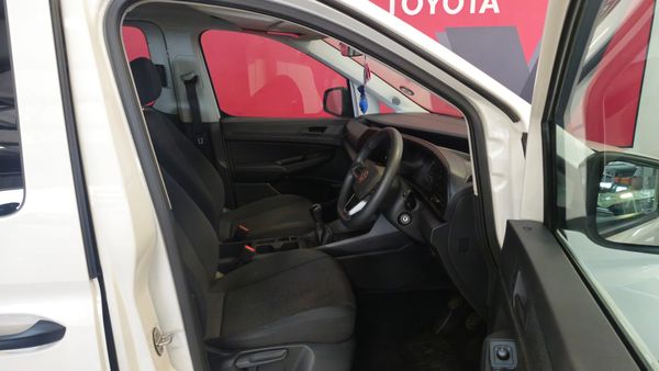 2023-Volkswagen-Caddy-Maxi-Kombi-20-TDI image:15