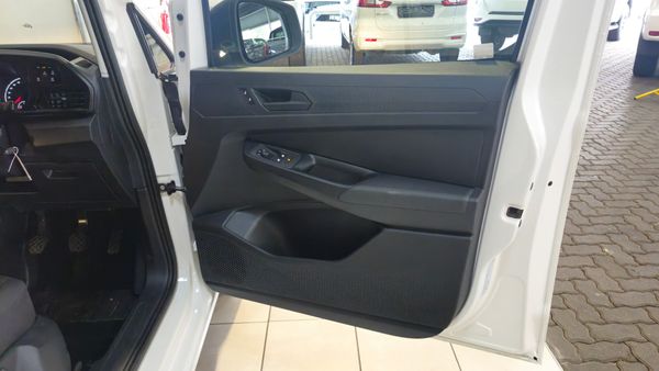 2023-Volkswagen-Caddy-Maxi-Kombi-20-TDI image:19