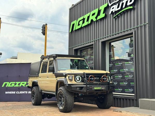 Used Toyota Land Cruiser 79 4.5 D Double-Cab for sale in Gauteng