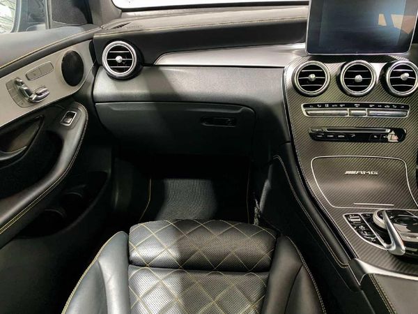 2018-Mercedes-AMG-GLC-63-S-AMG-4Matic image:14