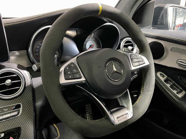 2018-Mercedes-AMG-GLC-63-S-AMG-4Matic image:16