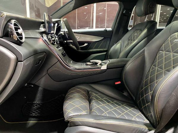 2018-Mercedes-AMG-GLC-63-S-AMG-4Matic image:7