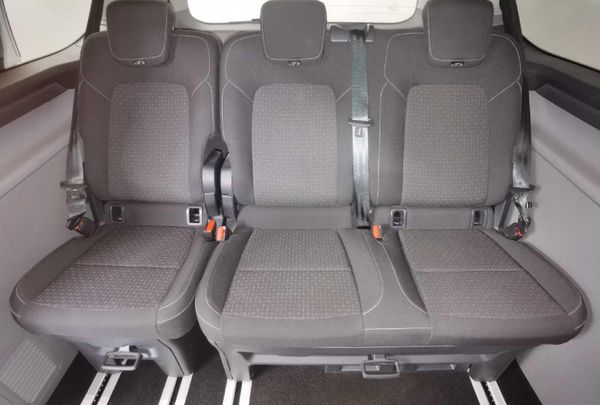 2024-Ford-Tourneo-Custom-20-TDCi-Trend-Auto-96kW image:17
