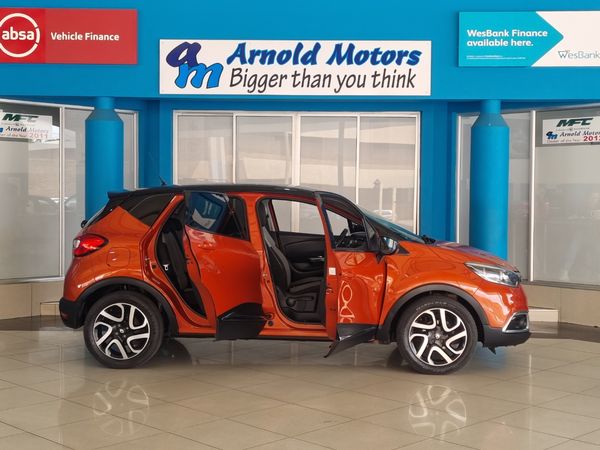 2016-Renault-Captur-900T-Dynamique-66kW image:1