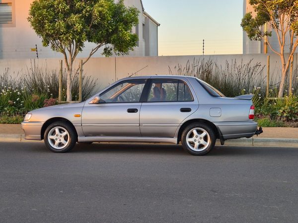 2000-Nissan-Sentra-140-GXi image:11