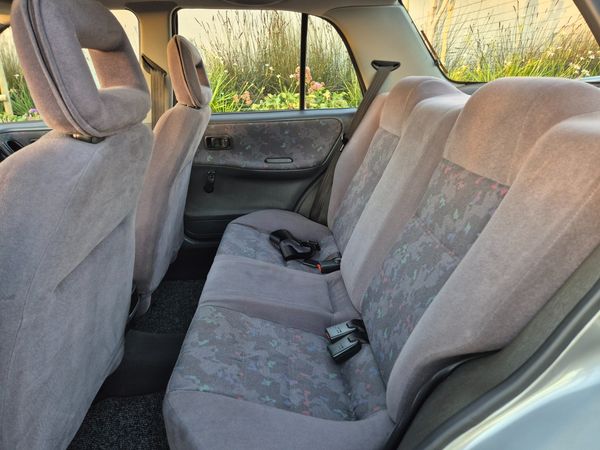 2000-Nissan-Sentra-140-GXi image:23