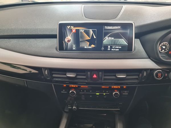 2016-BMW-X5-xDrive30d-M-Sport-Auto image:11